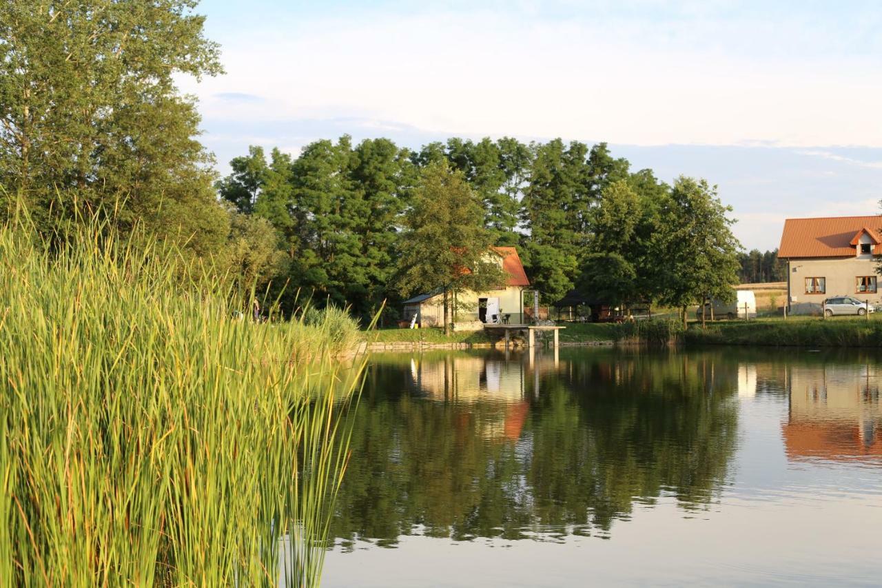 Agrowczasy Nad Stawem Βίλα Gartatowice Εξωτερικό φωτογραφία