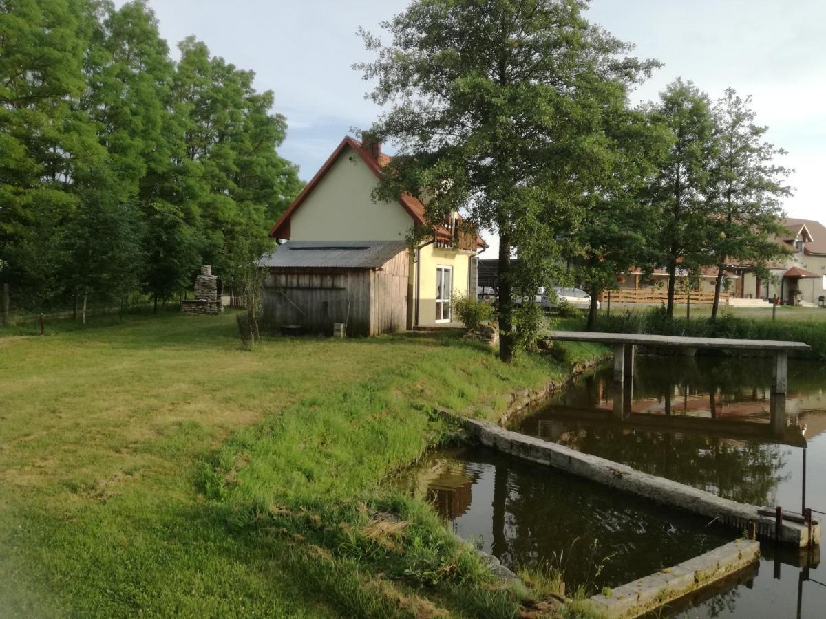 Agrowczasy Nad Stawem Βίλα Gartatowice Εξωτερικό φωτογραφία